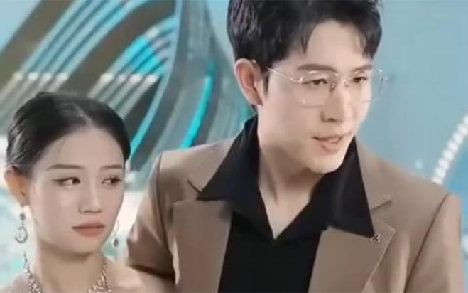 替身上位總裁輕點撩(錯認成寵，張先生寵妻好甜)(全集)