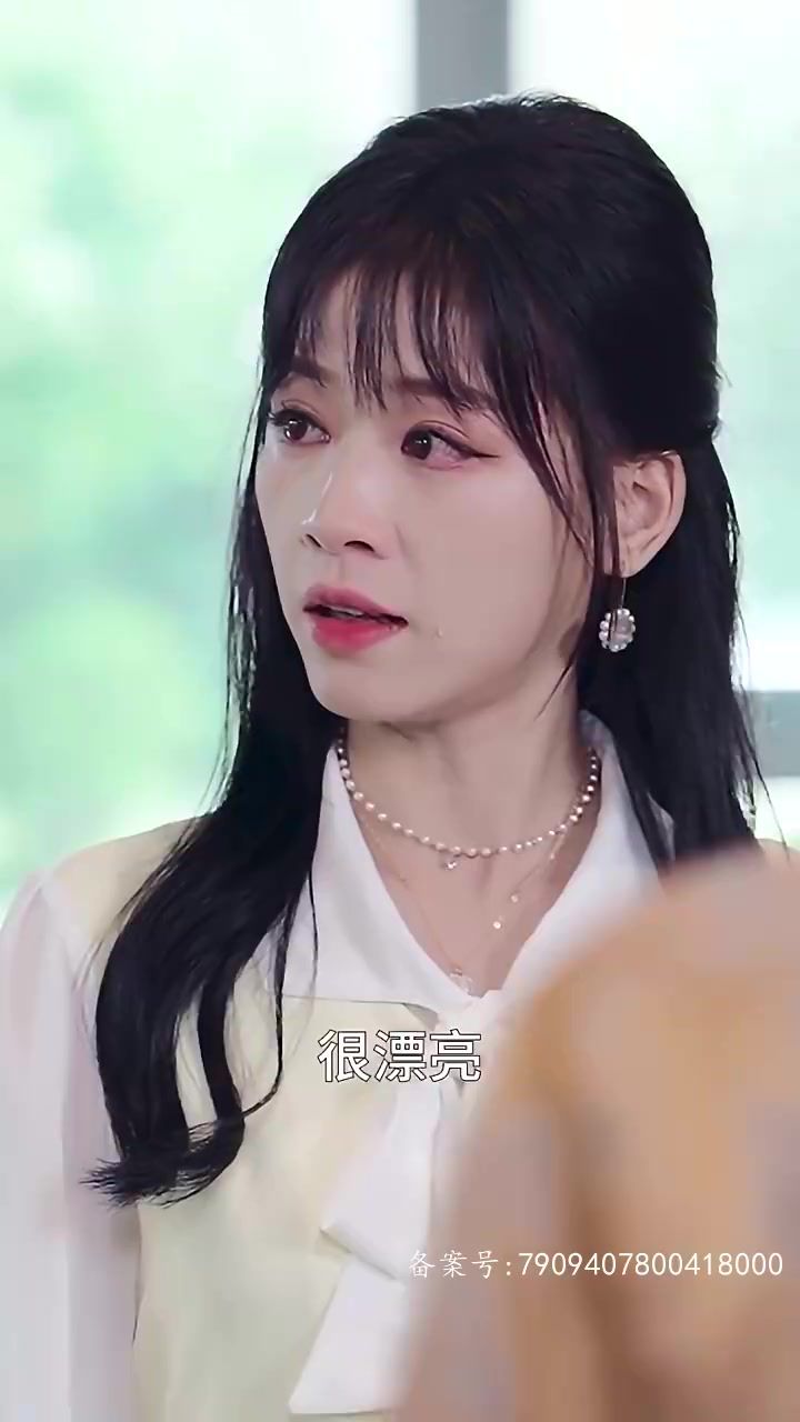 愛在晴空萬(wàn)里時(shí)（離婚后冷情機(jī)長(zhǎng)后悔了）(全集)